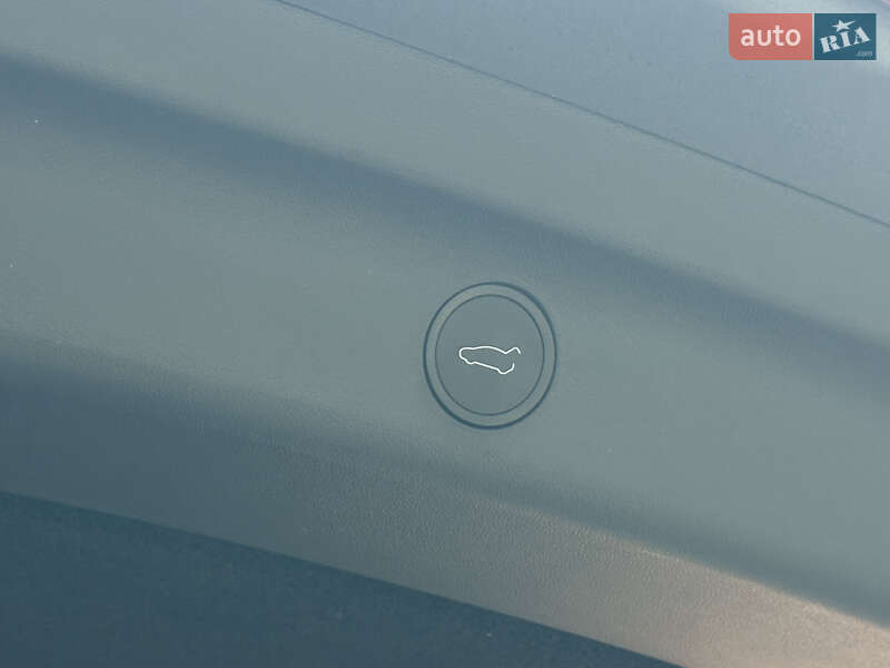 Внедорожник / Кроссовер Tesla Model Y 2024 в Киеве фото 22 Внедорожник / Кроссовер Tesla Model Y 2024 в Киеве