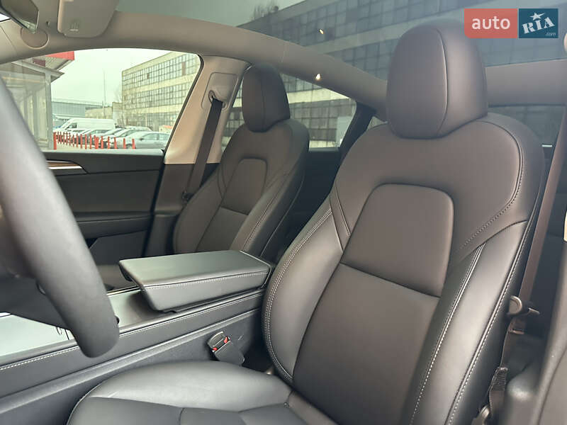 Внедорожник / Кроссовер Tesla Model Y 2024 в Киеве фото 29 Внедорожник / Кроссовер Tesla Model Y 2024 в Киеве