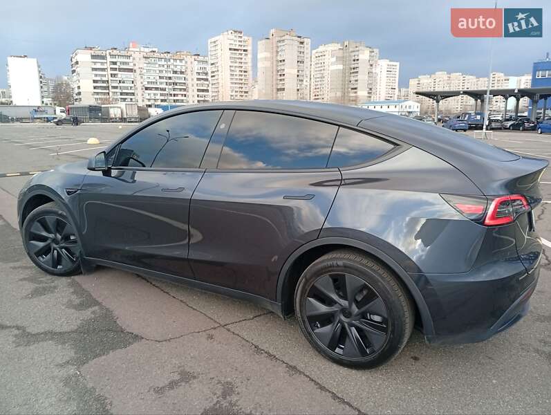 Внедорожник / Кроссовер Tesla Model Y 2025 в Киеве фото 5 Внедорожник / Кроссовер Tesla Model Y 2025 в Киеве