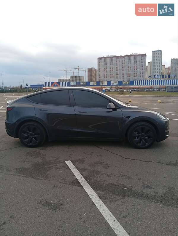 Внедорожник / Кроссовер Tesla Model Y 2025 в Киеве фото 23 Внедорожник / Кроссовер Tesla Model Y 2025 в Киеве