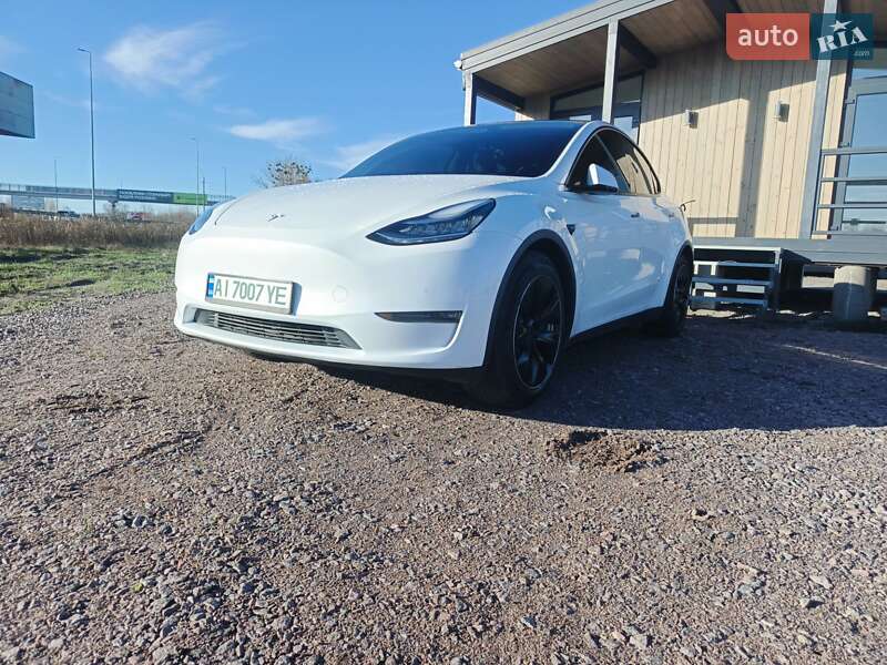 Tesla Model Y 2020