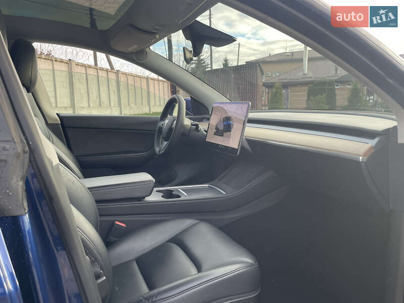 Внедорожник / Кроссовер Tesla Model Y 2022 в Сарнах