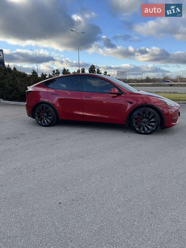 Внедорожник / Кроссовер Tesla Model Y 2023 в Днепре фото 4 Внедорожник / Кроссовер Tesla Model Y 2023 в Днепре