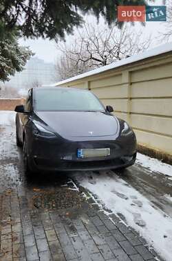 Внедорожник / Кроссовер Tesla Model Y 2024 в Киеве