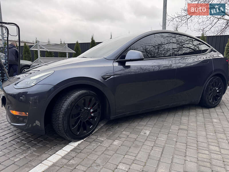 Позашляховик / Кросовер Tesla Model Y 2024 в Звягелі фото 18 Позашляховик / Кросовер Tesla Model Y 2024 в Звягелі