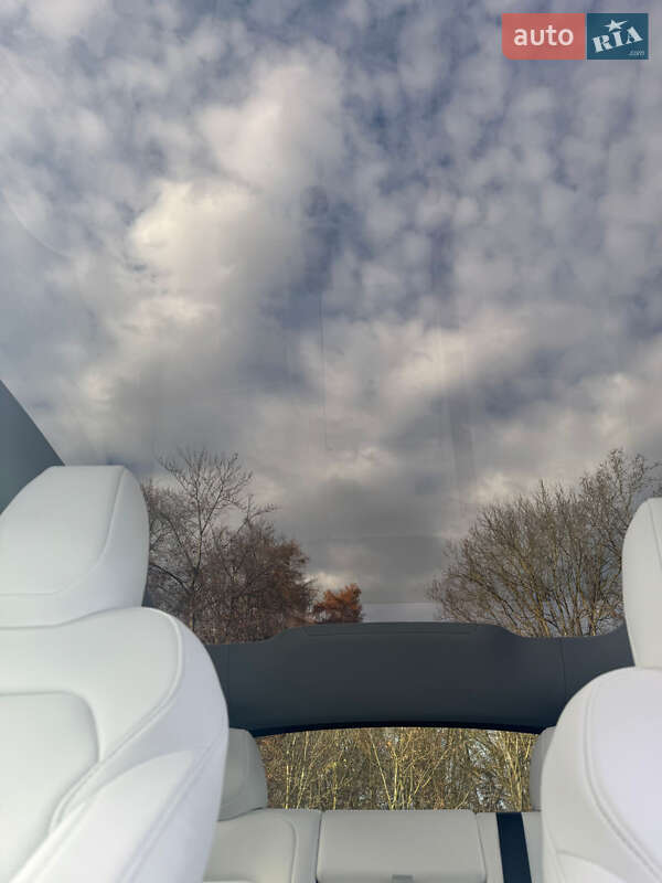 Внедорожник / Кроссовер Tesla Model Y 2025 в Ровно фото 45 Внедорожник / Кроссовер Tesla Model Y 2025 в Ровно