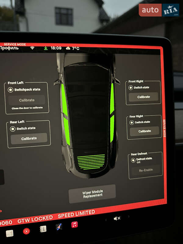 Внедорожник / Кроссовер Tesla Model Y 2023 в Киеве