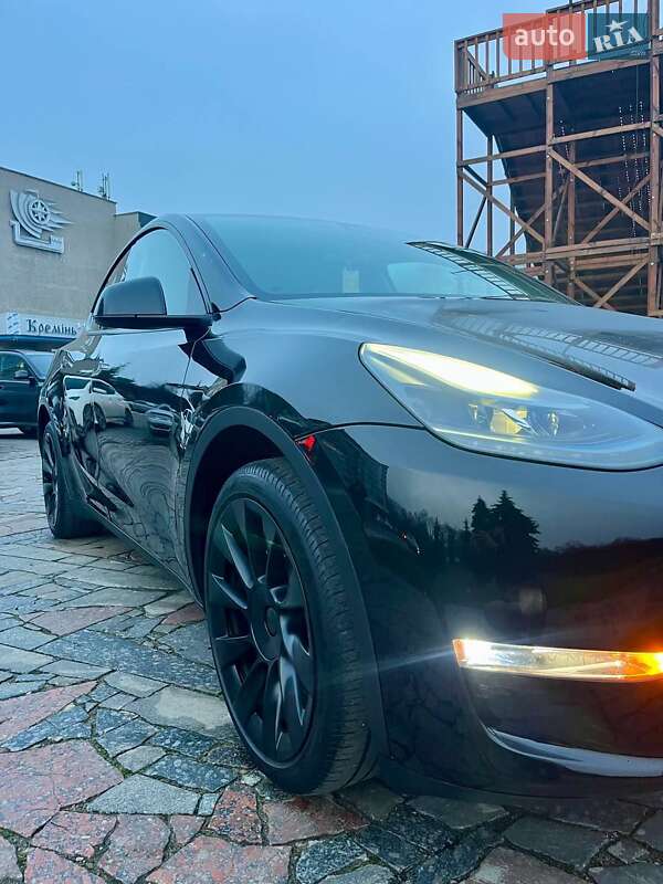 Внедорожник / Кроссовер Tesla Model Y 2023 в Кременчуге фото 10 Внедорожник / Кроссовер Tesla Model Y 2023 в Кременчуге