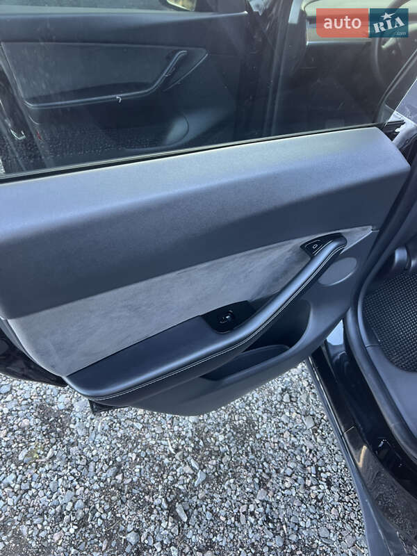 Внедорожник / Кроссовер Tesla Model Y 2021 в Ровно фото 14 Внедорожник / Кроссовер Tesla Model Y 2021 в Ровно