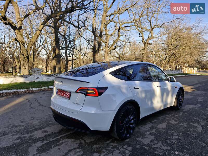 Внедорожник / Кроссовер Tesla Model Y 2022 в Тростянце