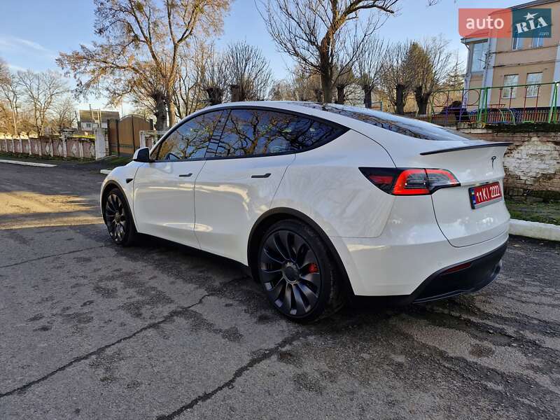 Внедорожник / Кроссовер Tesla Model Y 2022 в Тростянце
