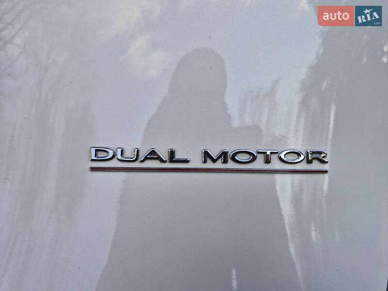 Внедорожник / Кроссовер Tesla Model Y 2022 в Тростянце