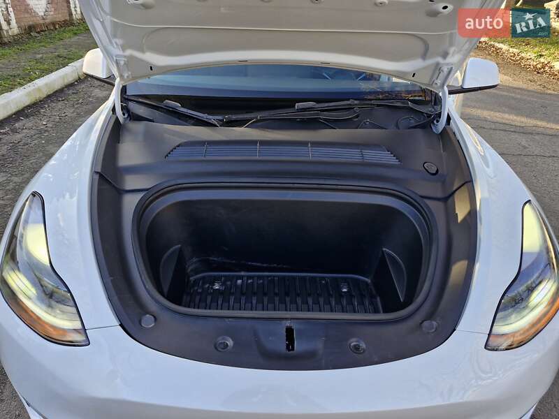 Внедорожник / Кроссовер Tesla Model Y 2022 в Тростянце