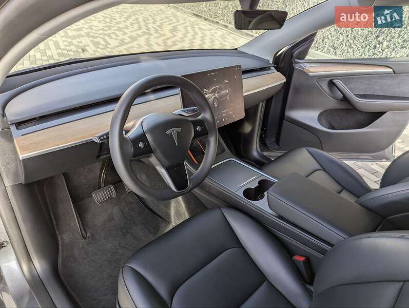 Внедорожник / Кроссовер Tesla Model Y 2024 в Львове фото 23 Внедорожник / Кроссовер Tesla Model Y 2024 в Львове
