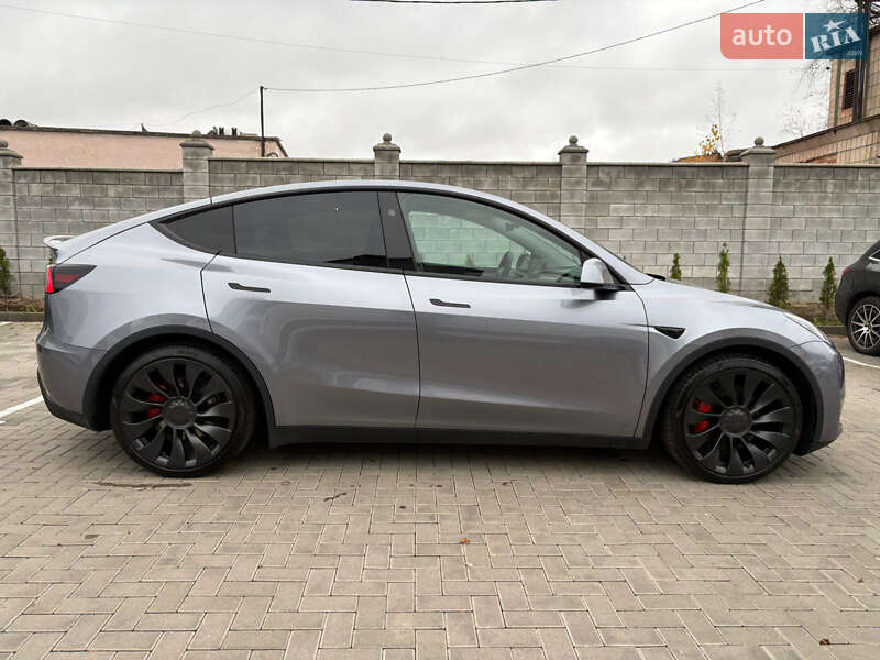 Внедорожник / Кроссовер Tesla Model Y 2024 в Ровно фото 4 Внедорожник / Кроссовер Tesla Model Y 2024 в Ровно
