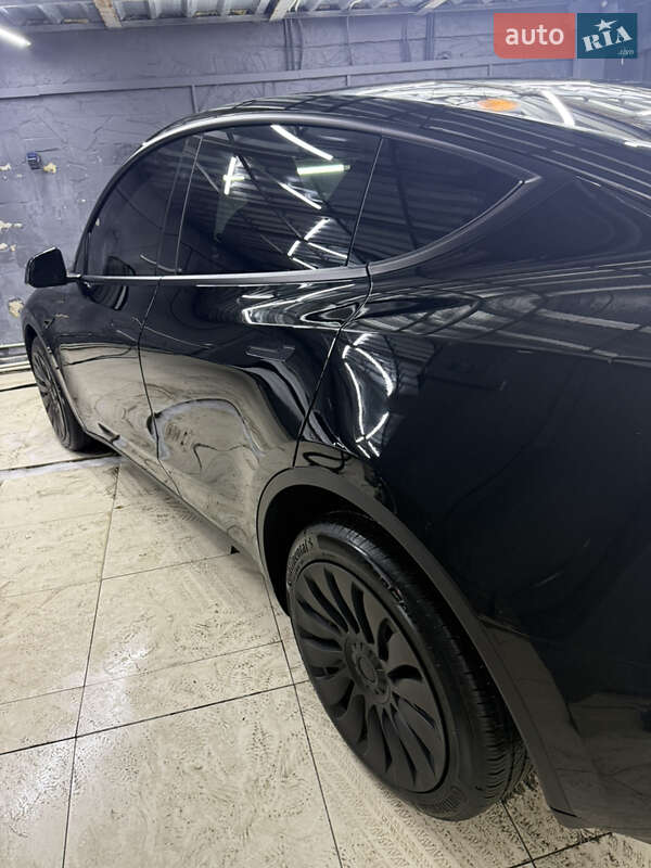 Внедорожник / Кроссовер Tesla Model Y 2024 в Днепре