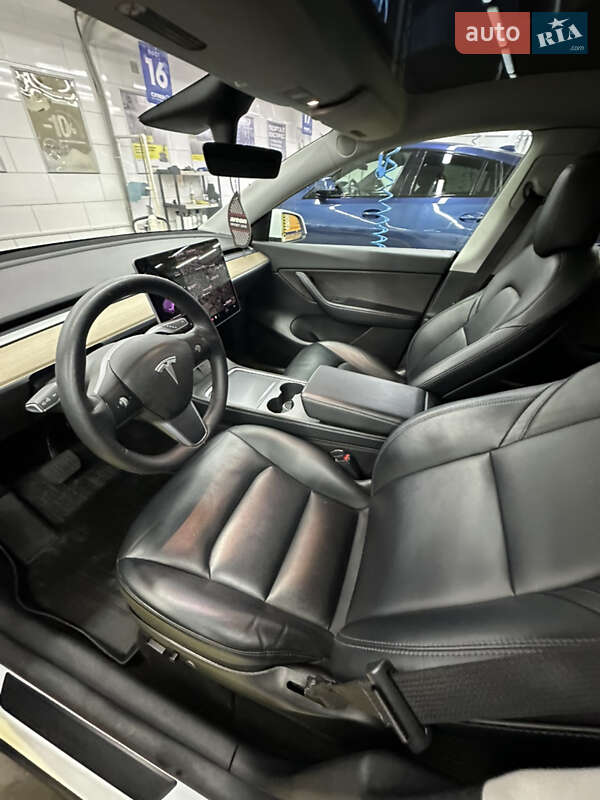 Внедорожник / Кроссовер Tesla Model Y 2021 в Черновцах фото 11 Внедорожник / Кроссовер Tesla Model Y 2021 в Черновцах