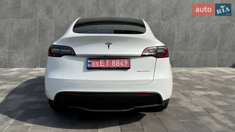 Внедорожник / Кроссовер Tesla Model Y 2024 в Ровно
