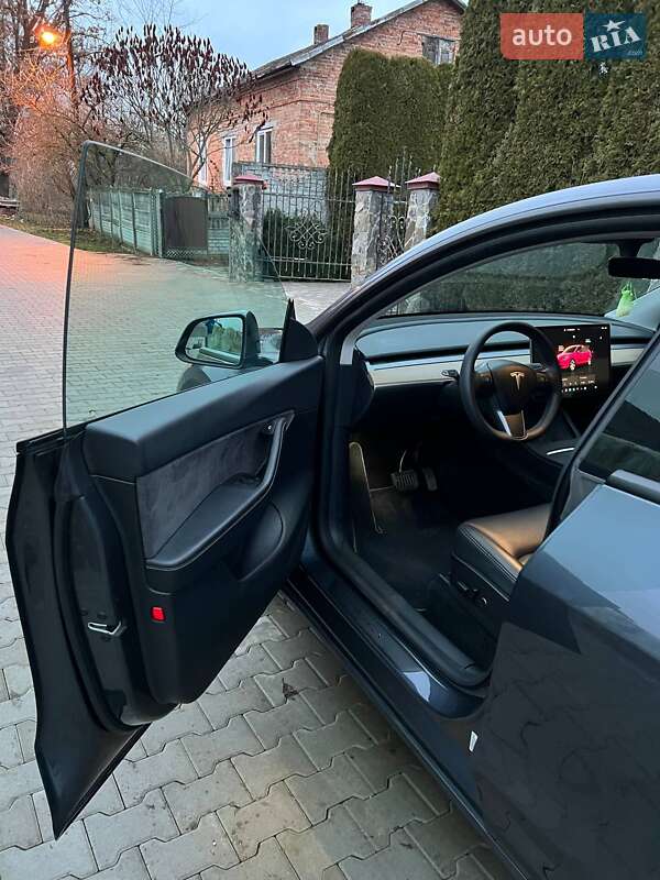 Внедорожник / Кроссовер Tesla Model Y 2022 в Львове фото 17 Внедорожник / Кроссовер Tesla Model Y 2022 в Львове