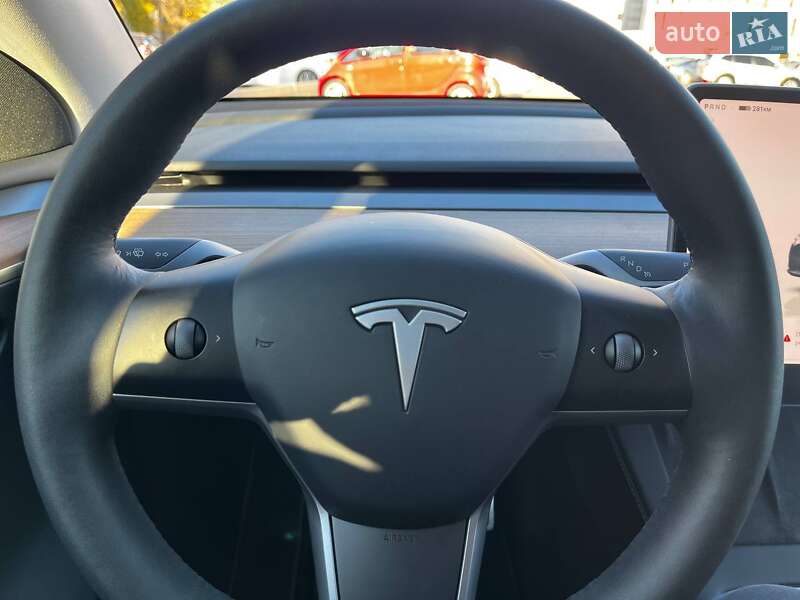 Внедорожник / Кроссовер Tesla Model Y 2023 в Днепре