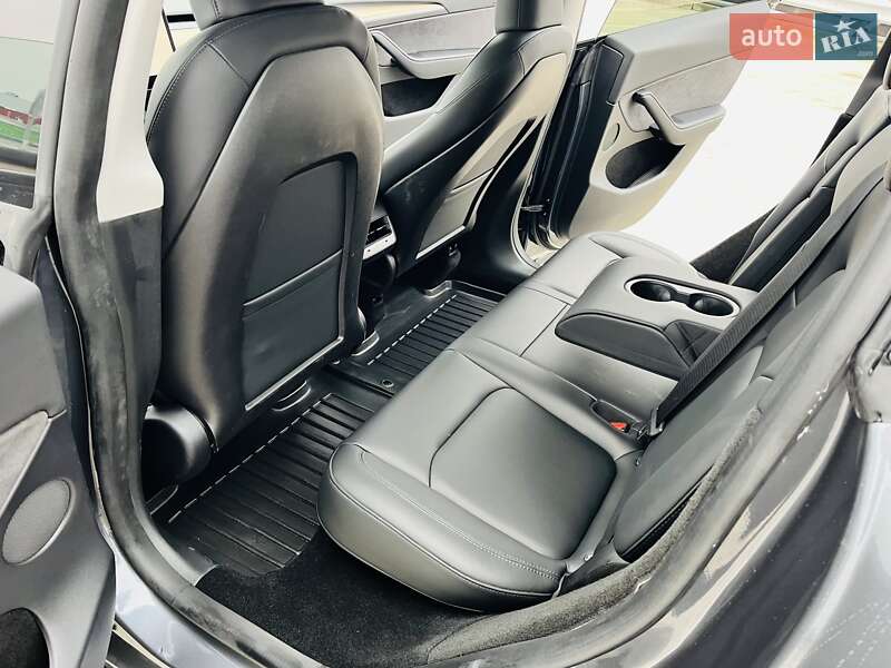 Внедорожник / Кроссовер Tesla Model Y 2022 в Киеве фото 10 Внедорожник / Кроссовер Tesla Model Y 2022 в Киеве