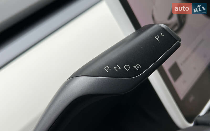 Внедорожник / Кроссовер Tesla Model Y 2021 в Львове