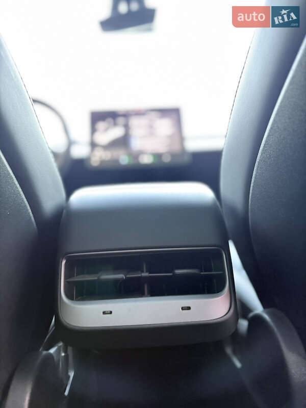 Внедорожник / Кроссовер Tesla Model Y 2020 в Стрые