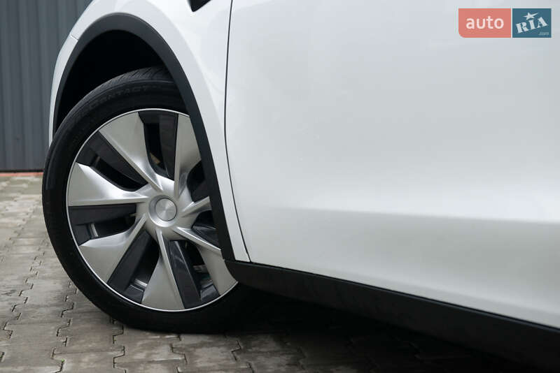 Внедорожник / Кроссовер Tesla Model Y 2021 в Мукачево