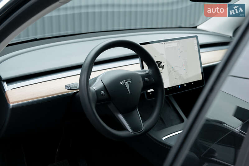 Внедорожник / Кроссовер Tesla Model Y 2021 в Мукачево