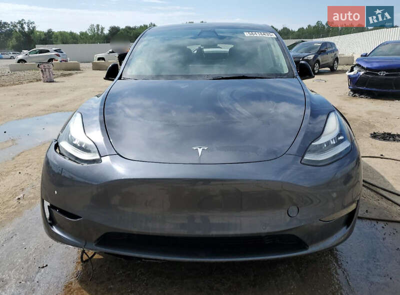 Tesla Model Y 2022
