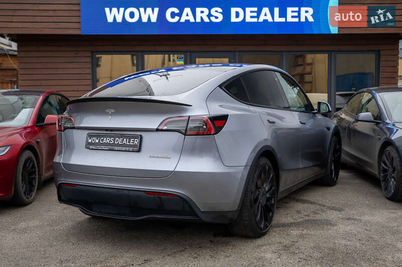 Внедорожник / Кроссовер Tesla Model Y 2023 в Киеве