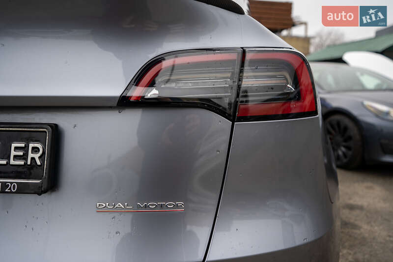 Внедорожник / Кроссовер Tesla Model Y 2023 в Киеве
