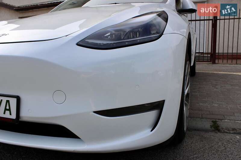 Внедорожник / Кроссовер Tesla Model Y 2021 в Киеве