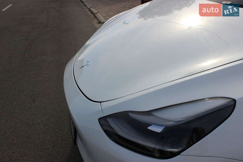 Внедорожник / Кроссовер Tesla Model Y 2021 в Киеве