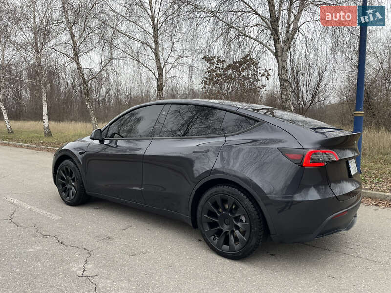 Внедорожник / Кроссовер Tesla Model Y 2024 в Запорожье