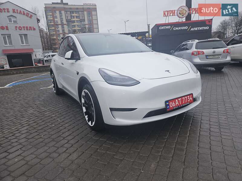 Внедорожник / Кроссовер Tesla Model Y 2023 в Тернополе фото 9 Внедорожник / Кроссовер Tesla Model Y 2023 в Тернополе