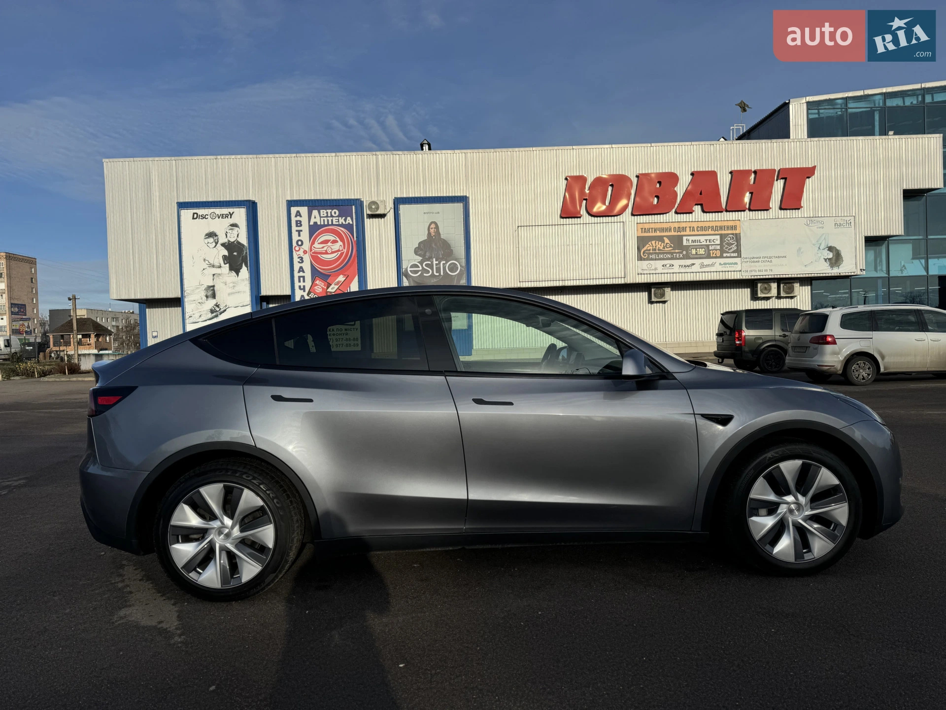 2024 Tesla Model Y - мініатюра 4