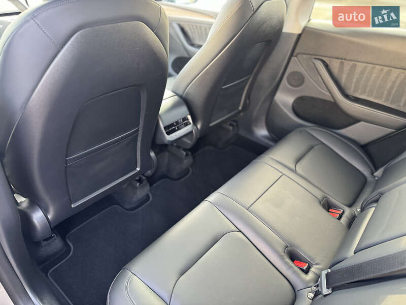 Внедорожник / Кроссовер Tesla Model Y 2024 в Ковеле