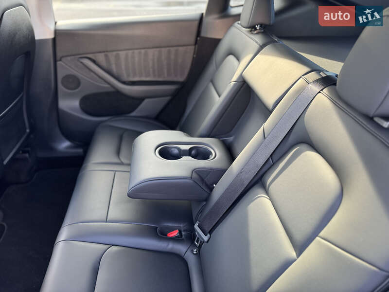 Внедорожник / Кроссовер Tesla Model Y 2024 в Ковеле