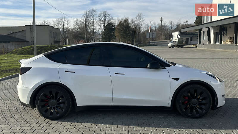 Внедорожник / Кроссовер Tesla Model Y 2022 в Трускавце