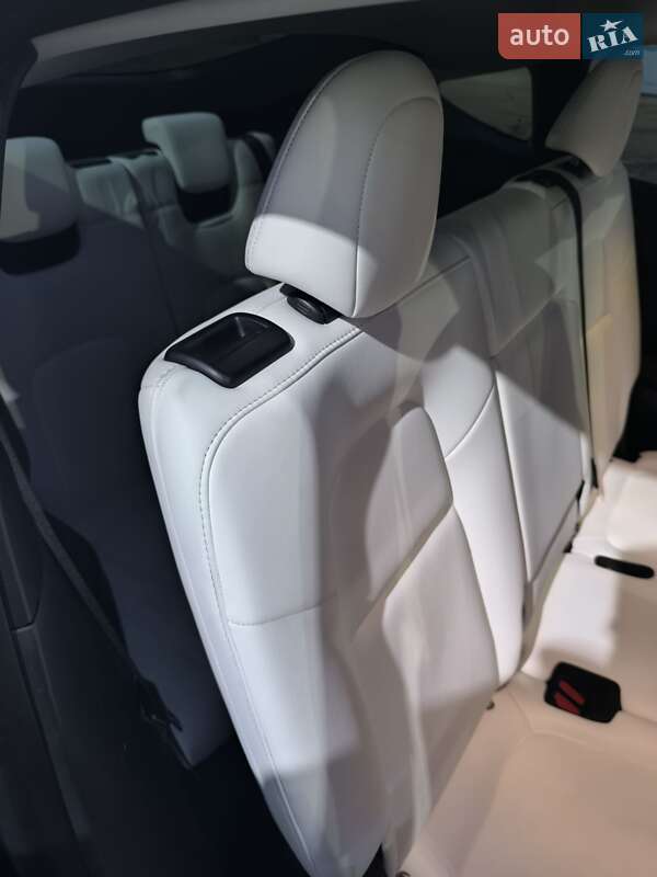 Внедорожник / Кроссовер Tesla Model Y 2023 в Львове фото 25 Внедорожник / Кроссовер Tesla Model Y 2023 в Львове