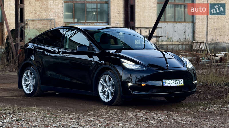 Внедорожник / Кроссовер Tesla Model Y 2021 в Львове