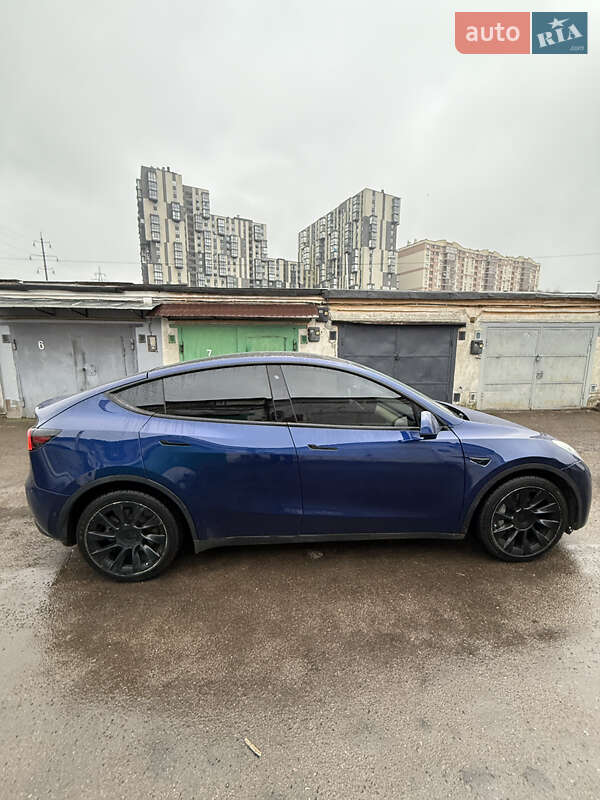 Внедорожник / Кроссовер Tesla Model Y 2020 в Львове