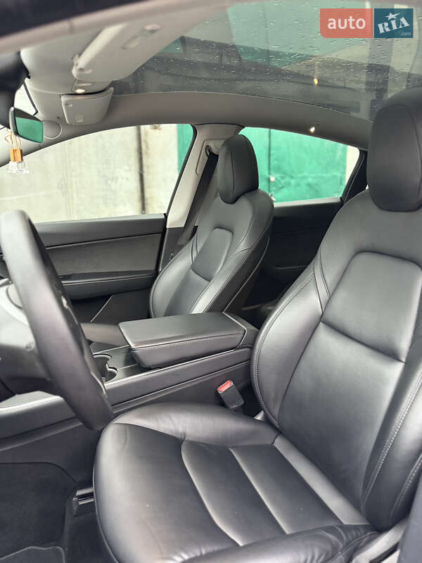 Внедорожник / Кроссовер Tesla Model Y 2020 в Львове