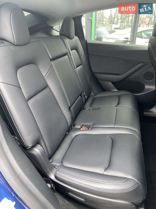 Позашляховик / Кросовер Tesla Model Y 2024 в Києві