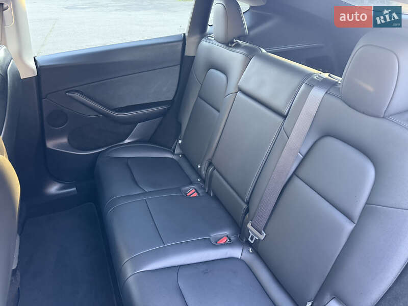 Внедорожник / Кроссовер Tesla Model Y 2024 в Виннице