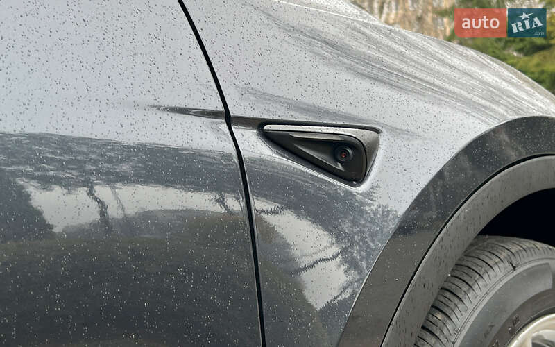 Внедорожник / Кроссовер Tesla Model Y 2024 в Львове