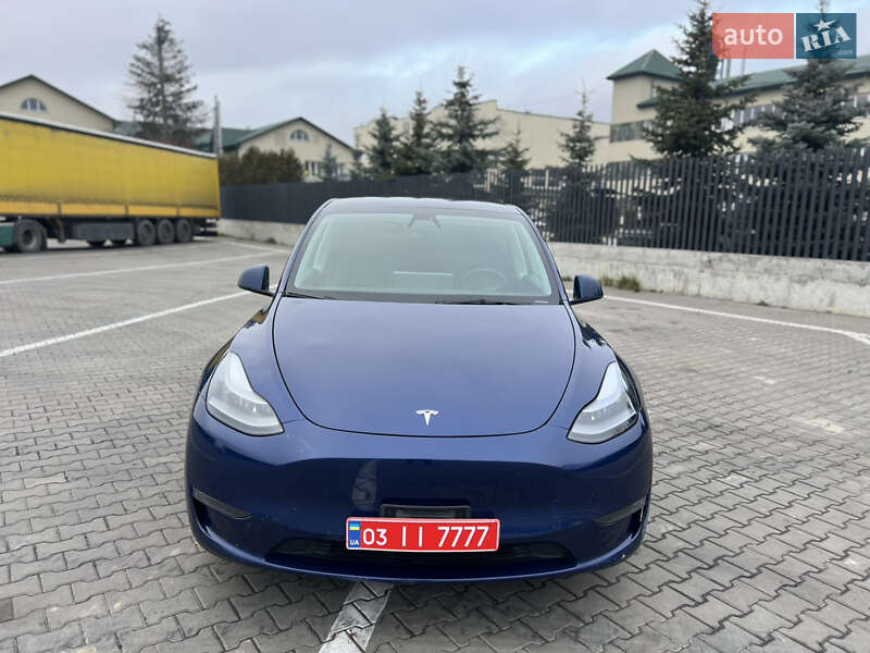 Внедорожник / Кроссовер Tesla Model Y 2023 в Луцке