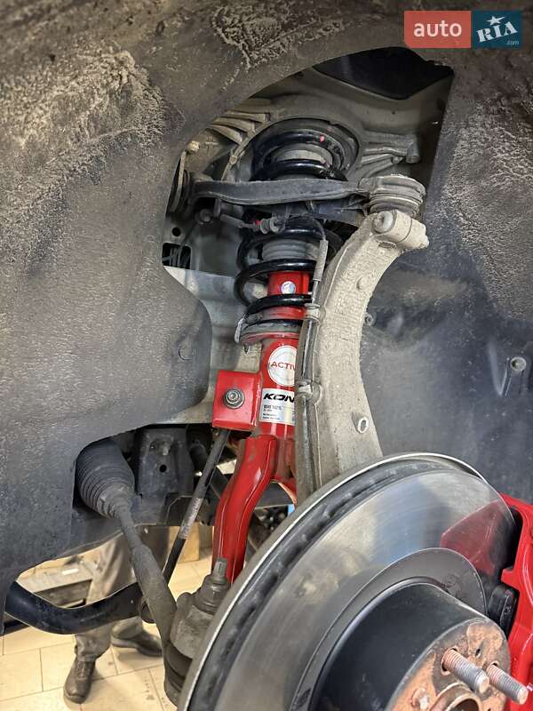 Внедорожник / Кроссовер Tesla Model Y 2022 в Киеве