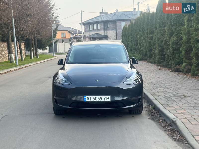 Позашляховик / Кросовер Tesla Model Y 2024 в Києві